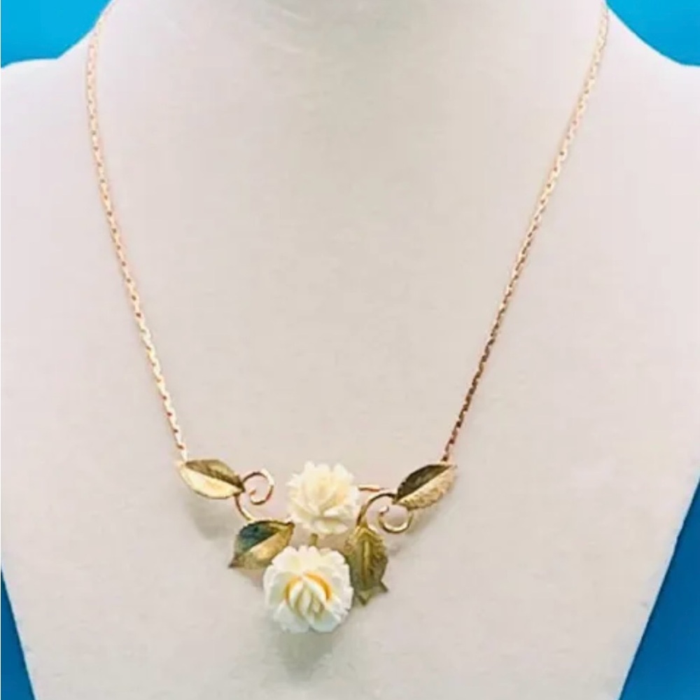 Vintage 1940s Krementz Gold Filled Necklace with Carved Roses 18" - Picture 5 of 5